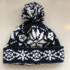 Women’s Winter Hat with Pom-Pom